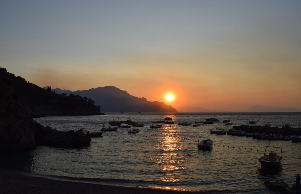 Casa Della Marina - Beach, Seaview, Wifi Conca dei Marini Bagian luar foto